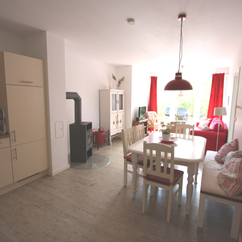VERKAUFT - Ferienwohnung im EG mit Terrasse im Altdorf nahe Eutin - VERKAUFT optimhome Immobilien Deutschland • Kaufen & Verkaufen