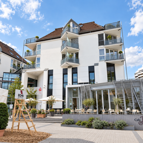 Zentral in Oberursel: 3 Zimmer, 3 Balkone & TG-Stellplatz optimhome Immobilien Deutschland • Kaufen & Verkaufen