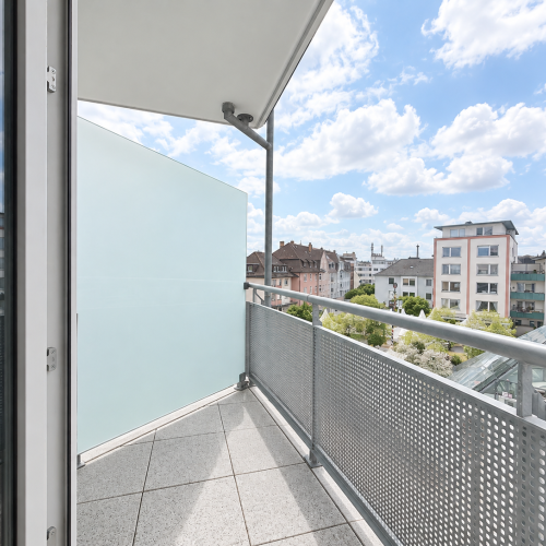 Zentral in Oberursel: 3 Zimmer, 3 Balkone & TG-Stellplatz optimhome Immobilien Deutschland • Kaufen & Verkaufen