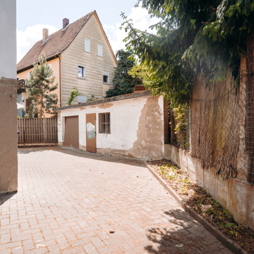 Charmantes freistehendes Einfamilienhaus mit Potenzial – auch als Mehrgenerationenhaus nutzbar optimhome Immobilien Deutschland • Kaufen & Verkaufen Charmantes freistehendes Einfamilienhaus mit Potenzial – auch als Mehrgenerationenhaus nutzbar optimhome Immobilien Deutschland • Kaufen & Verkaufen