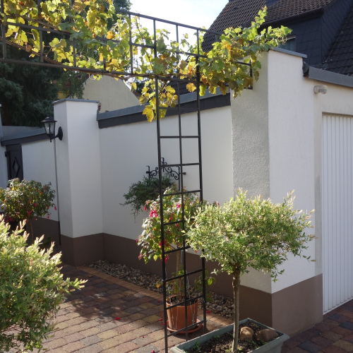 VERMIETET - Luxuriöser Winkelbungalow mit ca. 300 m² Wohn-/ Nutzfläche am Dorfanger optimhome Immobilien Deutschland • Kaufen & Verkaufen VERMIETET - Luxuriöser Winkelbungalow mit ca. 300 m² Wohn-/ Nutzfläche am Dorfanger optimhome Immobilien Deutschland • Kaufen & Verkaufen