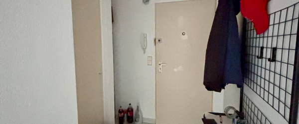 Bild Wohnen oder vermieten: Charmante 2-Zimmer-Wohnung mit Balkon & Stellplatz! in Maintal
