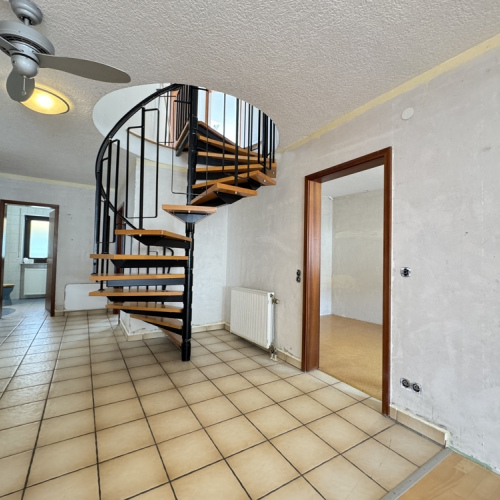 Wohnen auf zwei Ebenen – Maisonette mit zwei Balkonen und Garage optimhome Immobilien Deutschland • Kaufen & Verkaufen Wohnen auf zwei Ebenen – Maisonette mit zwei Balkonen und Garage optimhome Immobilien Deutschland • Kaufen & Verkaufen