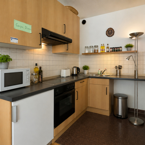 Sofort investieren: Vermietetes 1-Zimmer-Apartment mit Wintergarten wartet auf Sie! optimhome Immobilien Deutschland • Kaufen & Verkaufen Sofort investieren: Vermietetes 1-Zimmer-Apartment mit Wintergarten wartet auf Sie! optimhome Immobilien Deutschland • Kaufen & Verkaufen