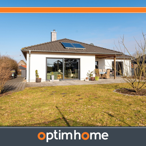 # VERKAUFT # Leben auf einer Ebene – Stilvoller Winkelbungalow zum Wohlfühlen optimhome Immobilien Deutschland • Kaufen & Verkaufen