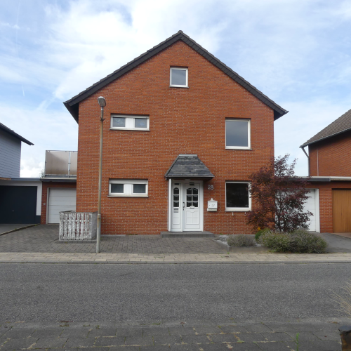 Freistehendes Einfamilienhaus in traumhafter Lage optimhome Immobilien Deutschland • Kaufen & Verkaufen Freistehendes Einfamilienhaus in traumhafter Lage optimhome Immobilien Deutschland • Kaufen & Verkaufen