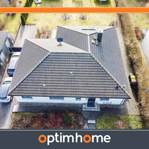 # VERKAUFT # Leben auf einer Ebene – Stilvoller Winkelbungalow zum Wohlfühlen optimhome Immobilien Deutschland • Kaufen & Verkaufen