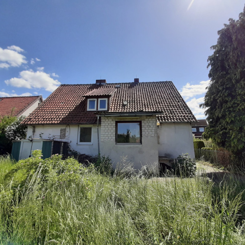 Einfamilienhaus am Ortsrand von Bornum sucht Handwerker optimhome Immobilien Deutschland • Kaufen & Verkaufen Einfamilienhaus am Ortsrand von Bornum sucht Handwerker optimhome Immobilien Deutschland • Kaufen & Verkaufen