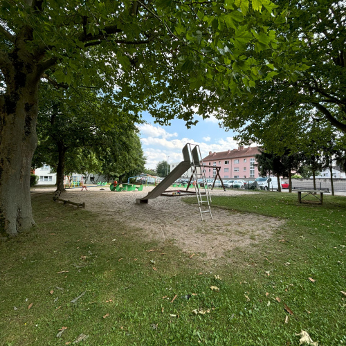 Sofort einziehen: Geräumige 4-Zimmer Wohnung mit Balkon und Stellplatz! optimhome Immobilien Deutschland • Kaufen & Verkaufen Sofort einziehen: Geräumige 4-Zimmer Wohnung mit Balkon und Stellplatz! optimhome Immobilien Deutschland • Kaufen & Verkaufen