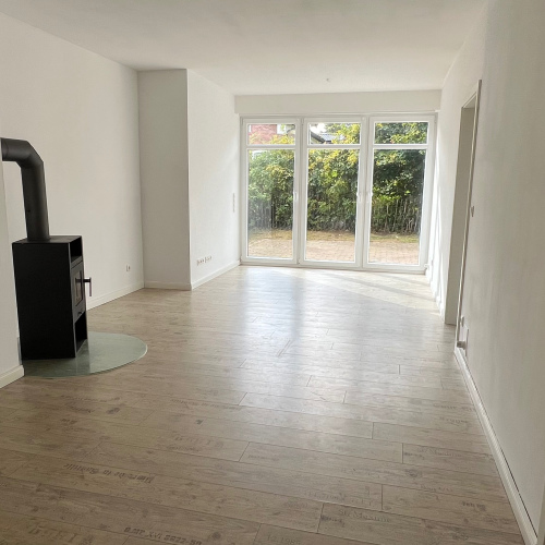 VERKAUFT - Ferienwohnung im EG mit Terrasse im Altdorf nahe Eutin - VERKAUFT optimhome Immobilien Deutschland • Kaufen & Verkaufen