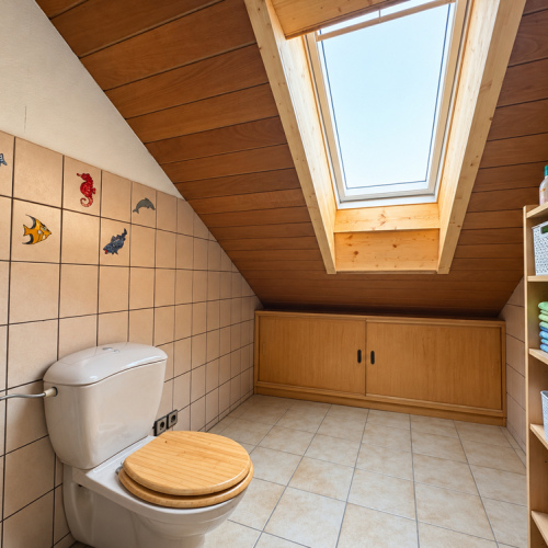 Zweifamilien-Reihenmittelhaus mit 245 m² Wohnfläche, neuem Dach, Wärmepumpe und 3 Garagen optimhome Immobilien Deutschland • Kaufen & Verkaufen