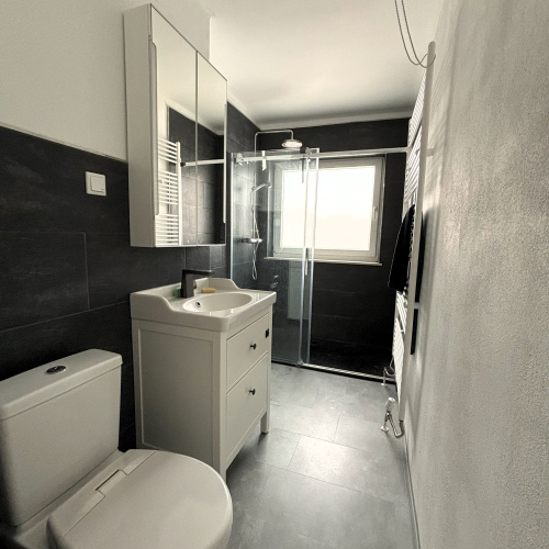 Sofort einziehen: Geräumige 4-Zimmer Wohnung mit Balkon und Stellplatz! optimhome Immobilien Deutschland • Kaufen & Verkaufen Sofort einziehen: Geräumige 4-Zimmer Wohnung mit Balkon und Stellplatz! optimhome Immobilien Deutschland • Kaufen & Verkaufen