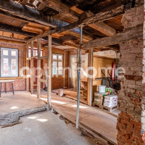 Historisches, denkmalgeschütztes Fachwerkhaus direkt an der Elbe optimhome Immobilien Deutschland • Kaufen & Verkaufen