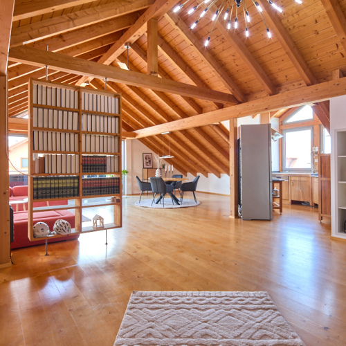 Wohnen mit Charme! Großzügige Dachgeschosswohnung mit Wintergarten und Balkon optimhome Immobilien Deutschland • Kaufen & Verkaufen Wohnen mit Charme! Großzügige Dachgeschosswohnung mit Wintergarten und Balkon optimhome Immobilien Deutschland • Kaufen & Verkaufen