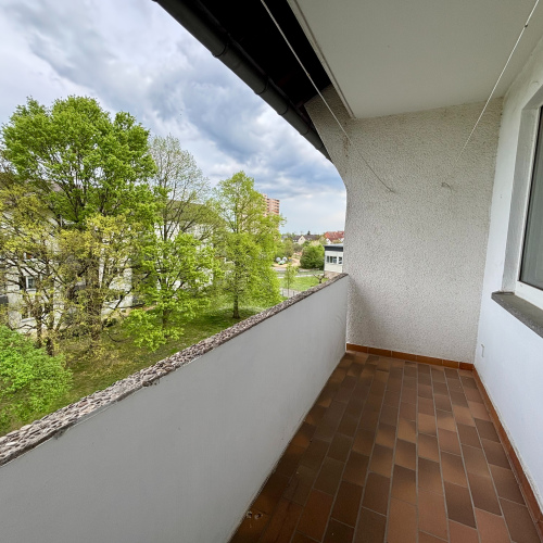 Wohnen oder vermieten: Charmante 2-Zimmer-Wohnung mit Balkon & Stellplatz! optimhome Immobilien Deutschland • Kaufen & Verkaufen