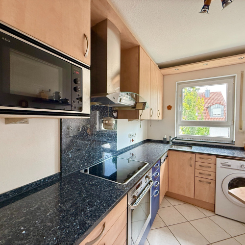 Sofort bezugsfrei! 3-Zimmer-Wohnung mit Kamin und Doppelgarage in Bergen Enkheim! optimhome Immobilien Deutschland • Kaufen & Verkaufen