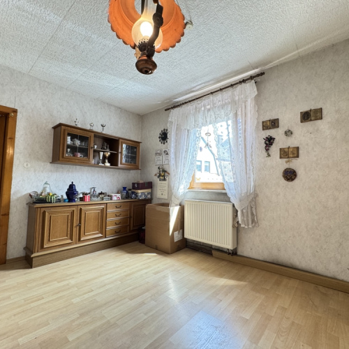 Viel Potenzial zur Gestaltung - großzügiges Wohnhaus mit Nebengebäude optimhome Immobilien Deutschland • Kaufen & Verkaufen