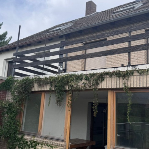 Schöne Doppelhaushälfte mit Potential optimhome Immobilien Deutschland • Kaufen & Verkaufen Schöne Doppelhaushälfte mit Potential optimhome Immobilien Deutschland • Kaufen & Verkaufen