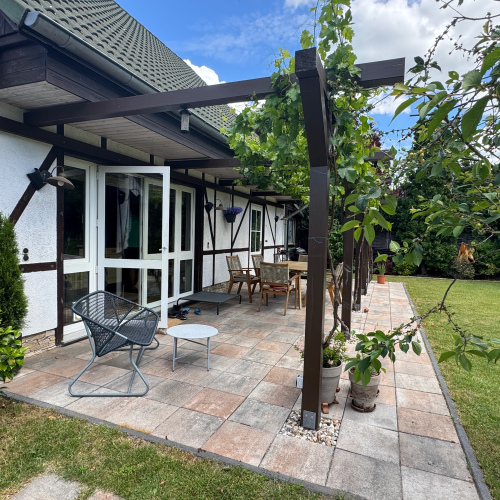 Stilvolles idyllisches Fachwerkhaus mit beheizter Doppelgarage und einem traumhaften Garten optimhome Immobilien Deutschland • Kaufen & Verkaufen Stilvolles idyllisches Fachwerkhaus mit beheizter Doppelgarage und einem traumhaften Garten optimhome Immobilien Deutschland • Kaufen & Verkaufen