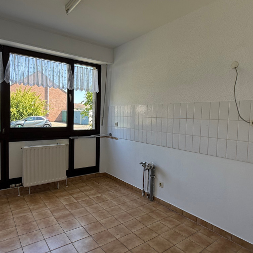 Hübsches Reihenendhaus mit tollem Garten und Garage optimhome Immobilien Deutschland • Kaufen & Verkaufen Hübsches Reihenendhaus mit tollem Garten und Garage optimhome Immobilien Deutschland • Kaufen & Verkaufen