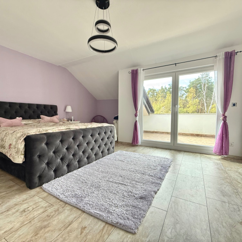 Familienparadies am Waldrand – 5-Zimmer-Reihenhaus mit Garten und zwei Balkonen! optimhome Immobilien Deutschland • Kaufen & Verkaufen Familienparadies am Waldrand – 5-Zimmer-Reihenhaus mit Garten und zwei Balkonen! optimhome Immobilien Deutschland • Kaufen & Verkaufen